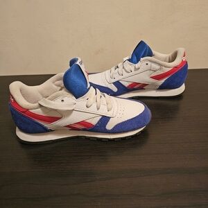 Classic Reebok Running Sneakers for kids